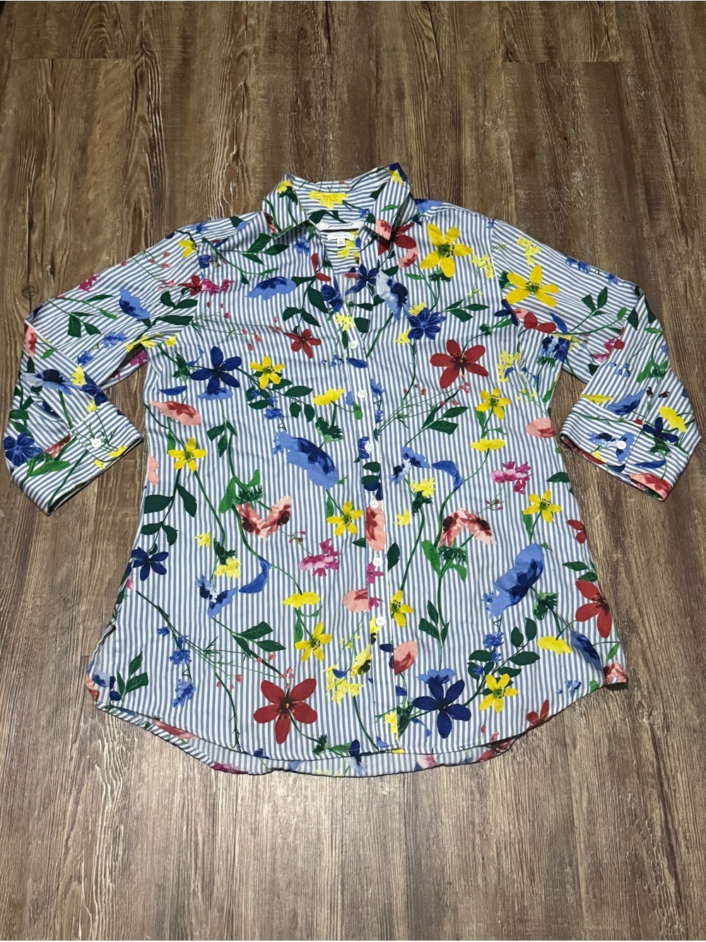 Foxcroft Pinstripe Floral Button Up Shirt Women's 14 Wrinkle Free Art Teacher